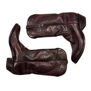 Vintage Men's Lucchese Gavin in Black Cherry